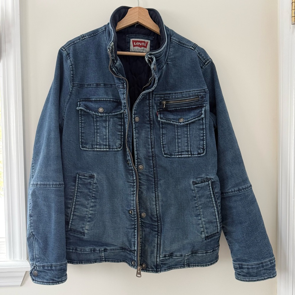 Levi's Men’s Insulated Dark Blue Utility Denim Jacket with Quilted Lining Size M